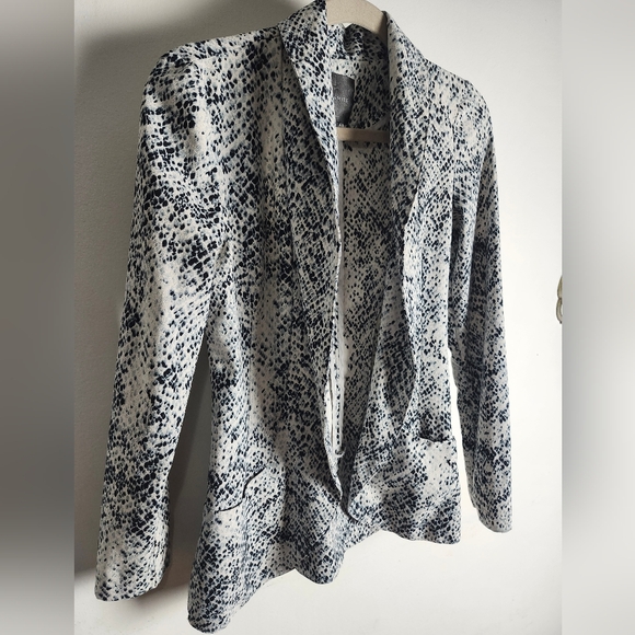 Dynamite Snake Print Blazer Relaxed Fit With Pockets Lightweight - Picture 1 of 6